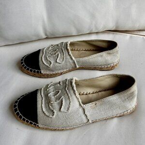 Chanel Espadrilles Grey/Black Flannel CC Logo Cap Toe Women Shoes Size: 7.5 US